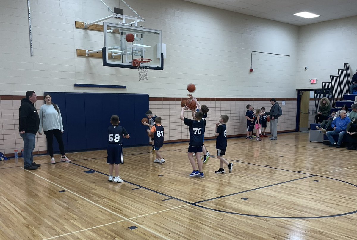 Ed Beck (@ed_beck_) on Twitter photo Our K-3 BKB season has come to an end! Awesome to see the growth and development over the course of the of the last 3 months!
<a href="/HornetBoysBB/">Monroe Hornets Basketball</a> Our K-3 BKB season has come to an end! Awesome to see the growth and development over the course of the of the last 3 months!
<a href="/HornetBoysBB/">Monroe Hornets Basketball</a>
