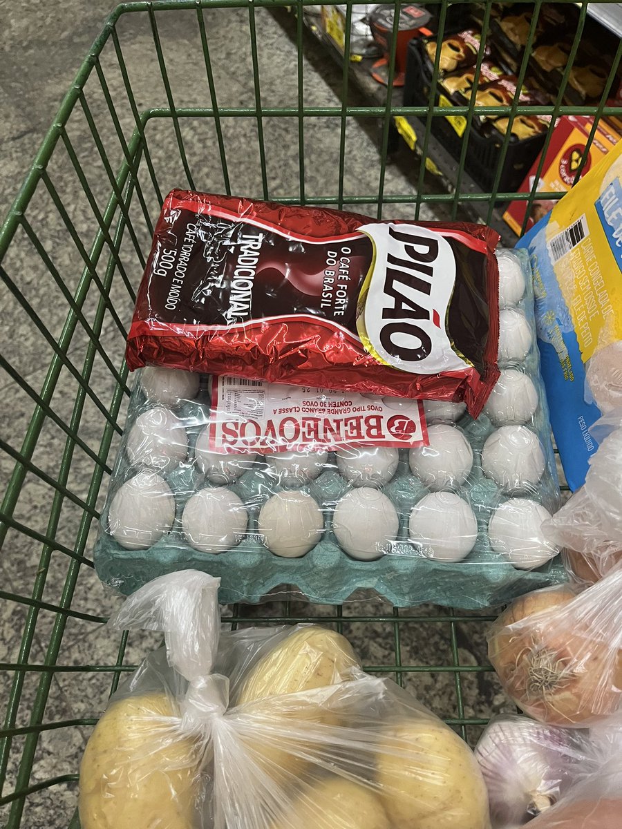 Sendo rica por um dia hahahhahahahahahaha