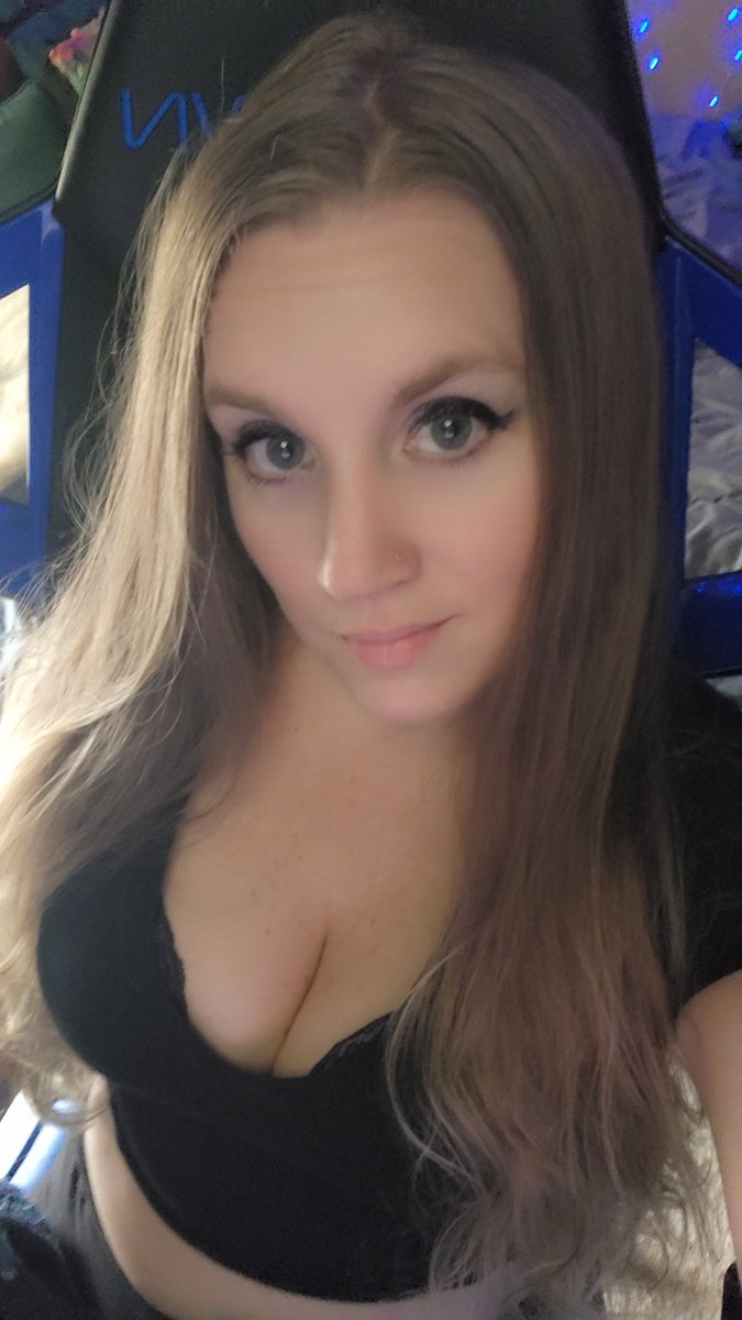 Come say hi im live kick.com/JenasaurasRex
#kick#kickstreamer @KickCommunity <a href="/kick/"></a> <a href="/MarvelRivals/">Marvel Rivals</a> <a href="/PaulieKick/">Paulie</a> <a href="/Svntvmvriv/">Santamaria</a>