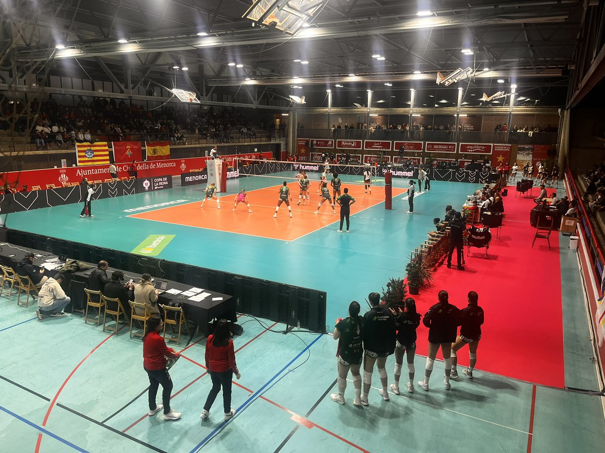 CAVEsquimo's tweet photo. 💚 ¡ENOOOORME SET QUE FIRMAMOS 25-18!
📺 En directo: https://t.co/4tEFtbzV7Y
#CAVEsquimo 1-2 #CDHeidelberg
#TodoAlVerde #SomosEsquimo https://t.co/TFremJg8dJ