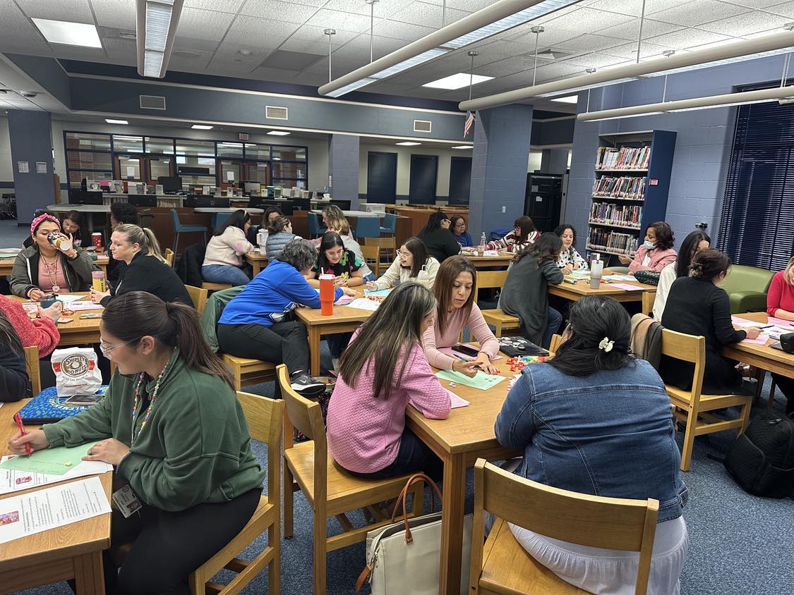 A heartwarming squad of Team Fourth spreading their love of learning on Valentine's Day!  Team Fourth teaches their heart out! <a href="/MrsMariaTrejo/">cypressEBchica</a>