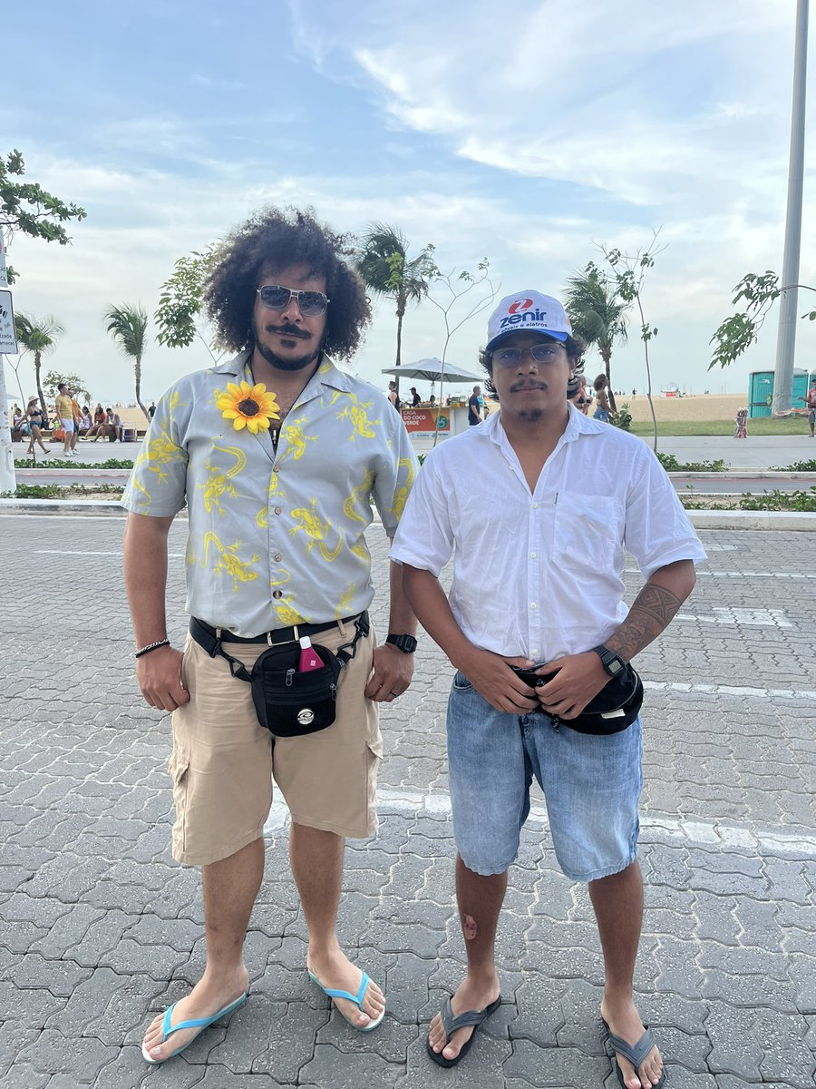 klinsmann_nego's tweet image. Visitando a praia com meu sócio da firma
Bom carnaval a todos
