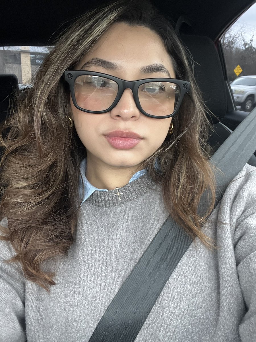 anng1e's tweet photo. “Hey meta” https://t.co/Mx3fMHzEpL