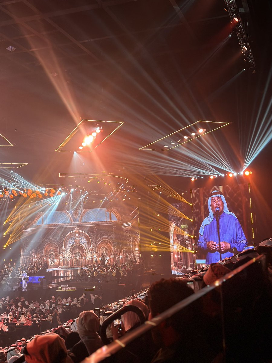 shahad_almutary's tweet image. About last night 💌.
#محمد_عبده #محمد_عبده_في_الكويت