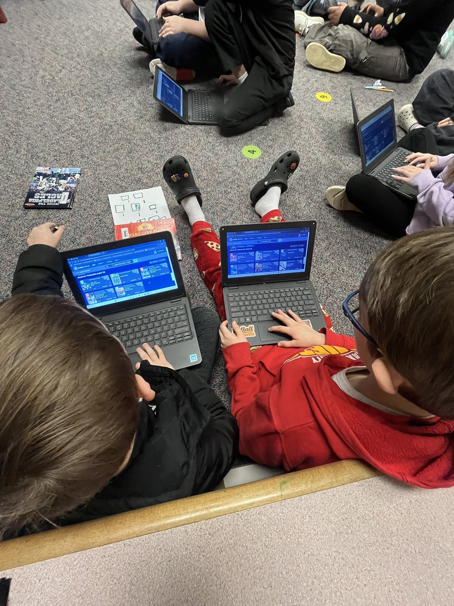 Falcon Book & Media Nest tweet media