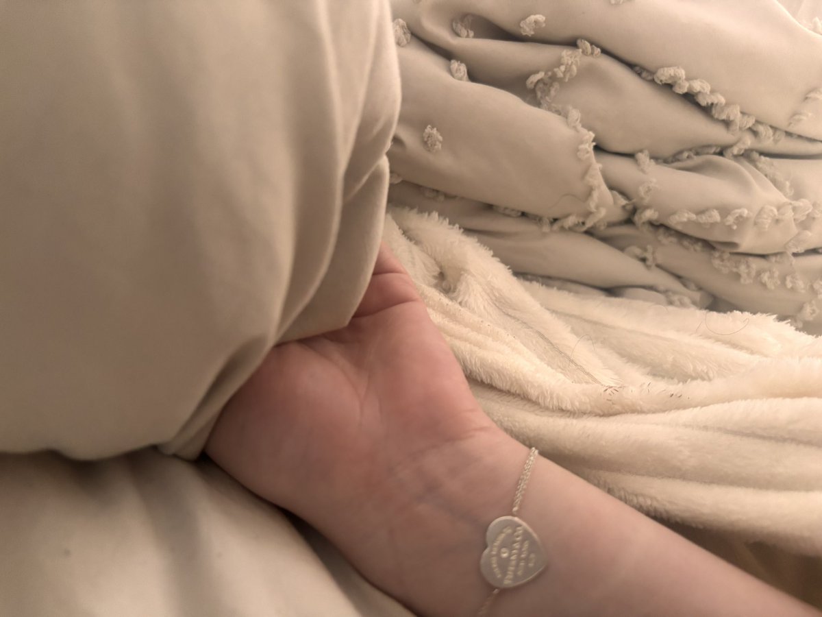 abichita_.a tweet media