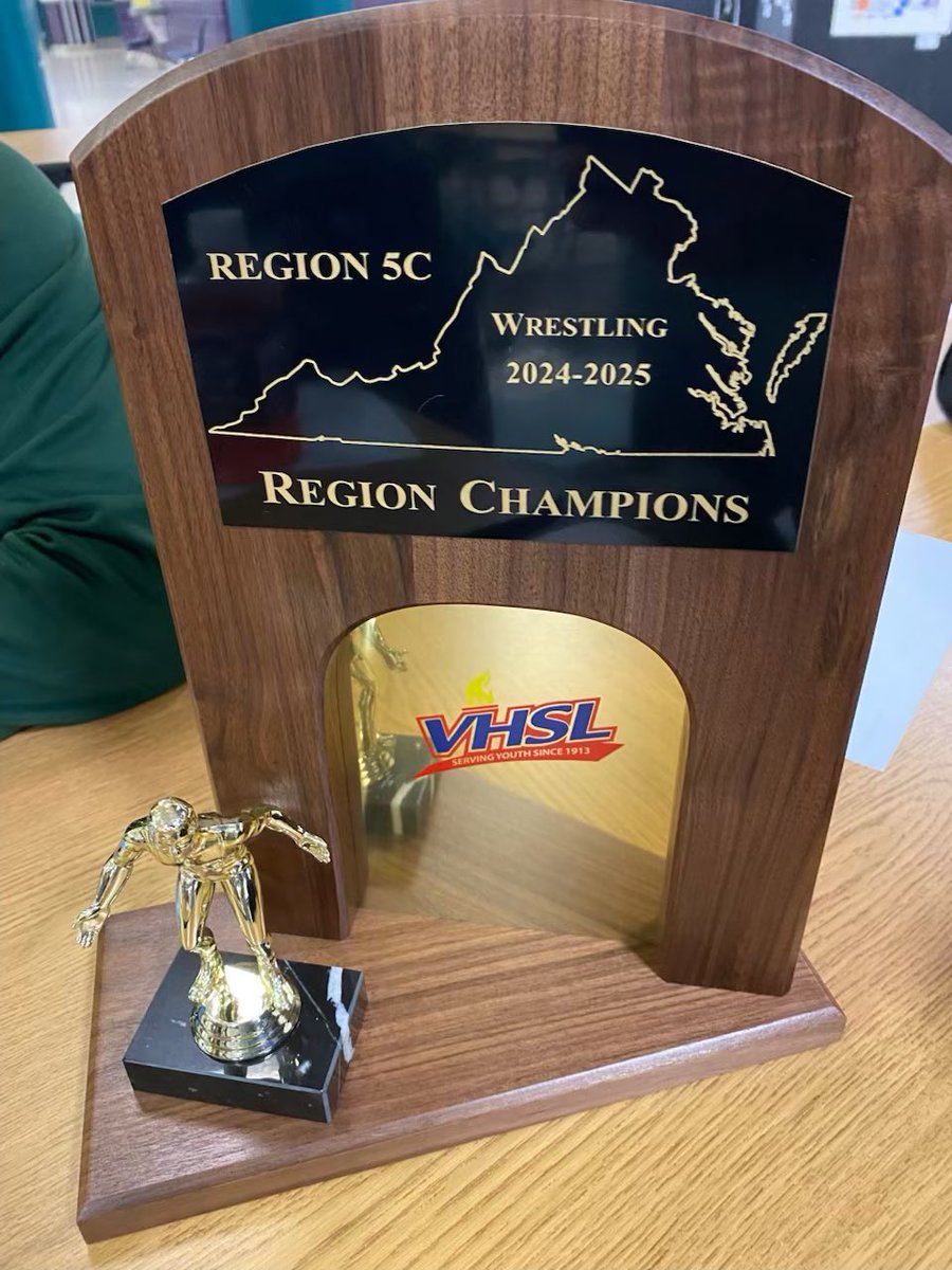 Congrats to Coach Thomas and the PG wrestling team winning the regional championship!!!  @Curt_rva50 <a href="/JosiahTotive44/">Josiah Totive</a> <a href="/jtotive4/">JaydenTotive</a>