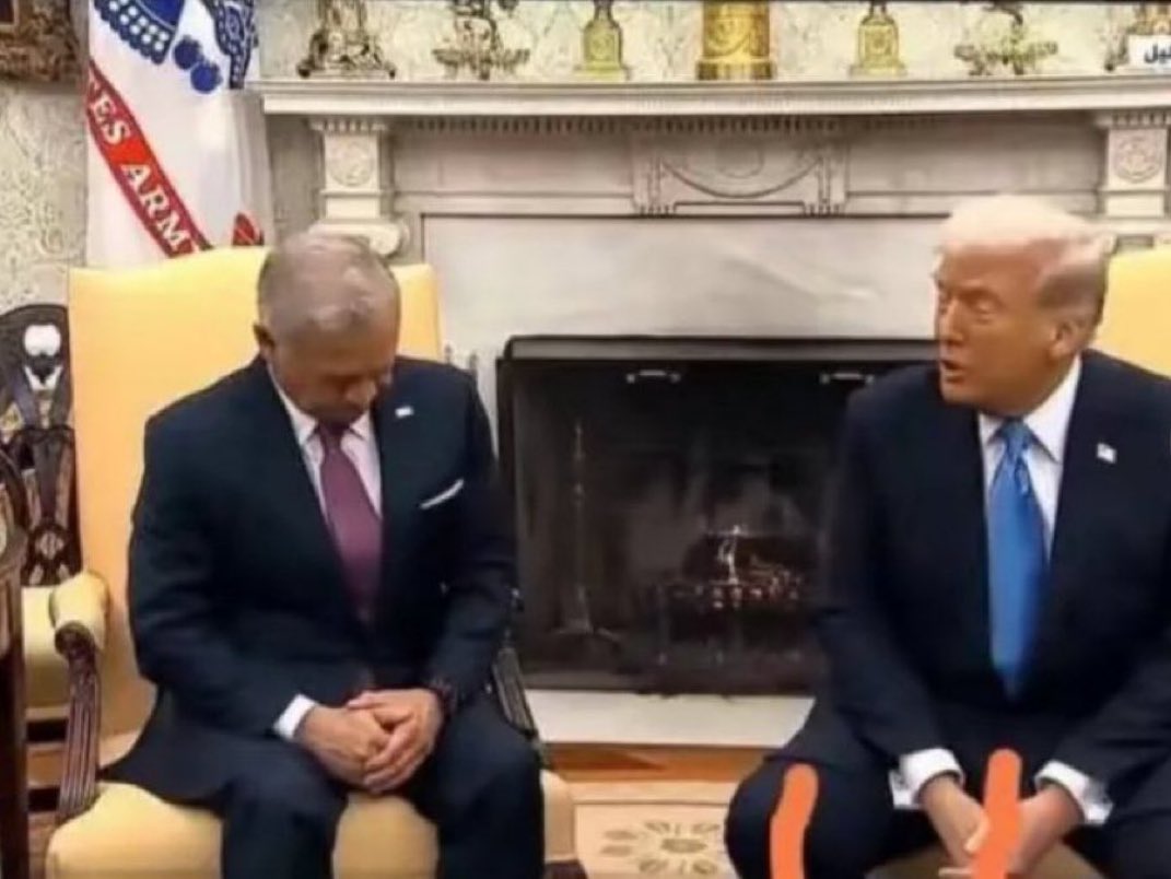 هل تقبل ان يكون زعيمك بهذا الشكل ؟؟؟