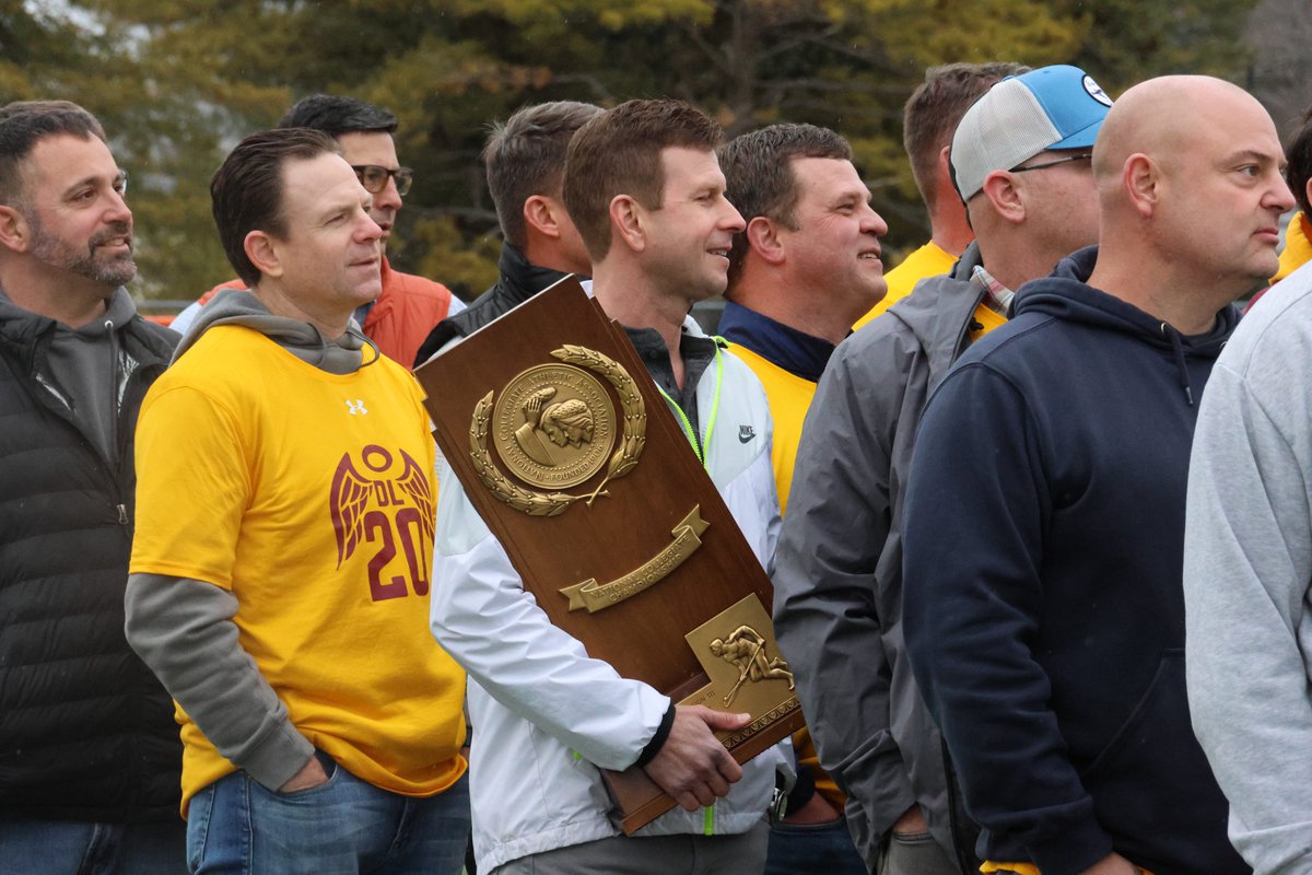 SUSeaGulls's tweet image. At halftime of Saturday's game, @SalisburyMLAX celebrated the 30th anniversary of the 1995 National Championship team! The '95 squad earned a 22-13 win over Nazareth in the DIII title game to become back-to-back undefeated national champions.

📸: Nikki Mondo

#GoGulls | #d3lax