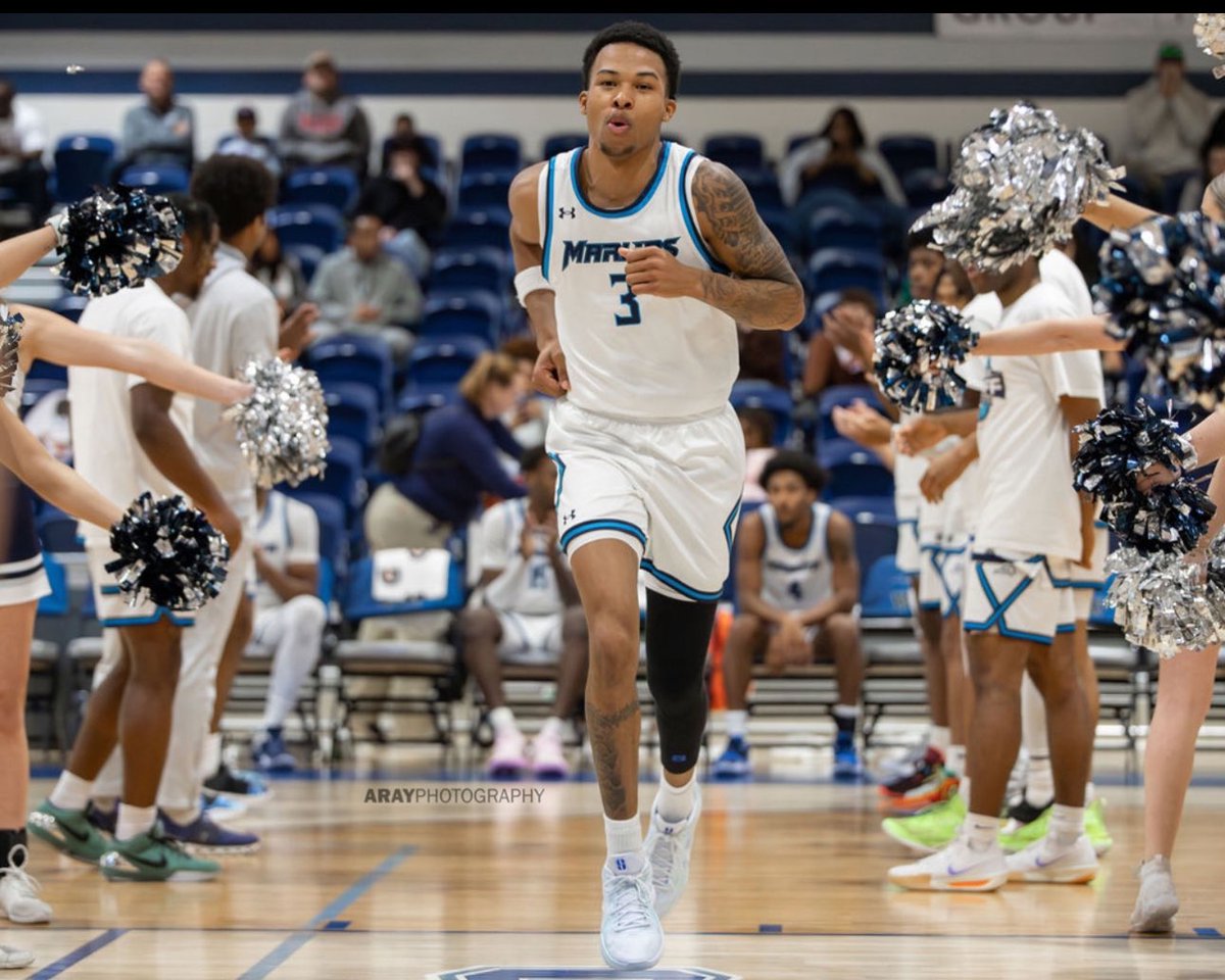 Senior Guard <a href="/Omari_DeVeaux/">Omari DeVeaux</a>  of <a href="/VWU_Basketball/">Virginia Wesleyan 🏀</a>  has declared his 5th Year!!! 1 more chapter!!! #gomarlins