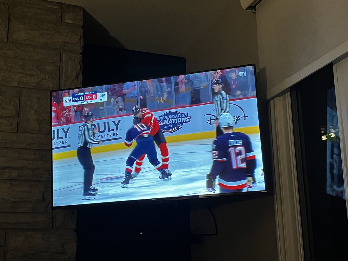 The Canada-US rivalry is out of control in Montreal.  The game began with 3 separate fights.  Never seen anything like it.   ⁦<a href="/4NationFaceOff/">4 Nations Face Off</a>⁩ @nhl