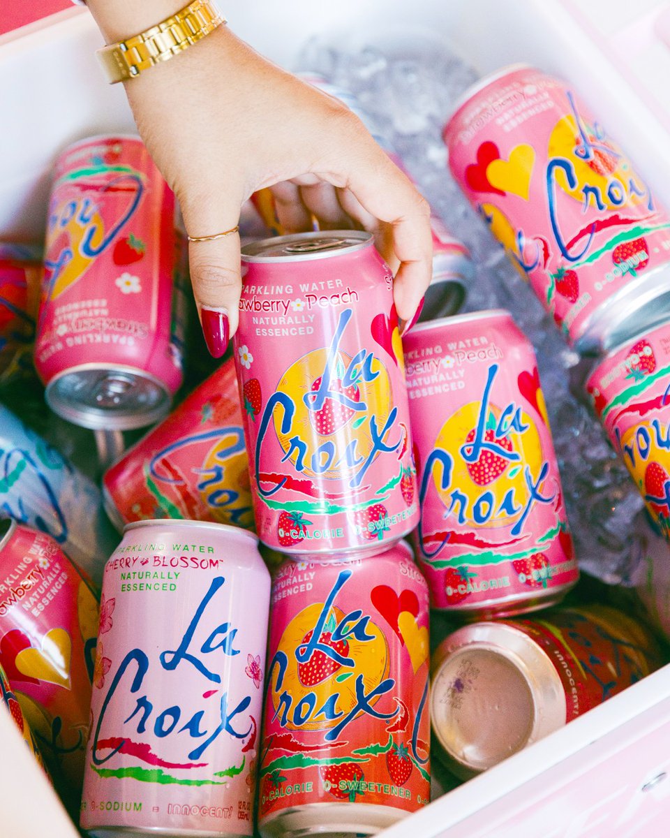 LaCroix Water tweet media