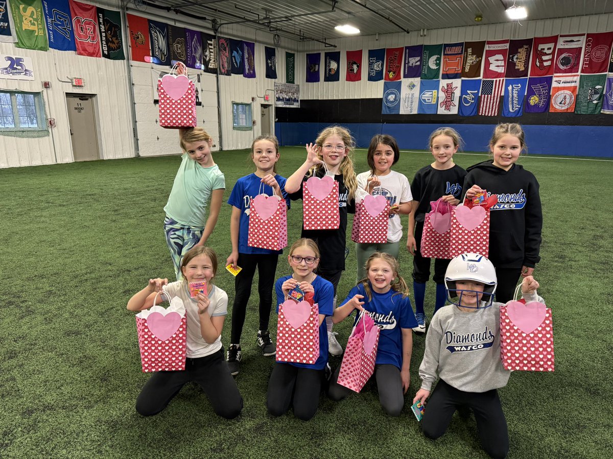 Happy Valentine’s Day for the little littles!!! Might be small, but FULL of love with this crew🩷 #wascoproud