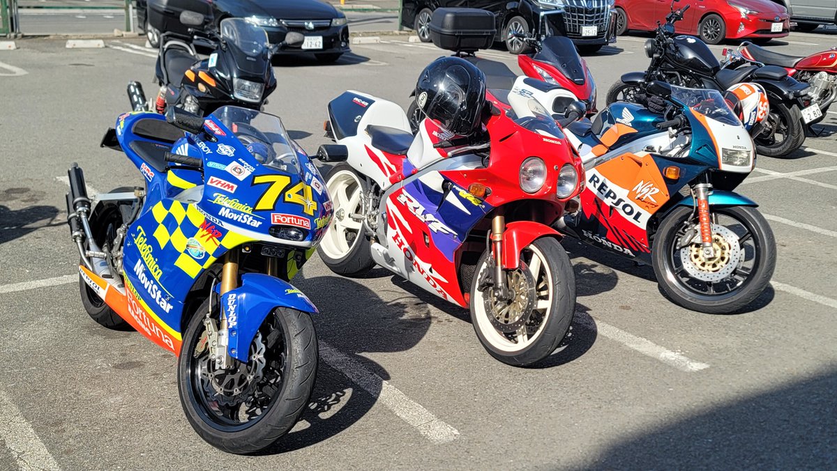 2rinkan_wako's tweet image. うぉーーーー！！！！
これからこの３台の馬力測定！
理由は分かりませんが当店は
【このような】バイクが多い🤣
#NSR250R #RVF750 #RC45