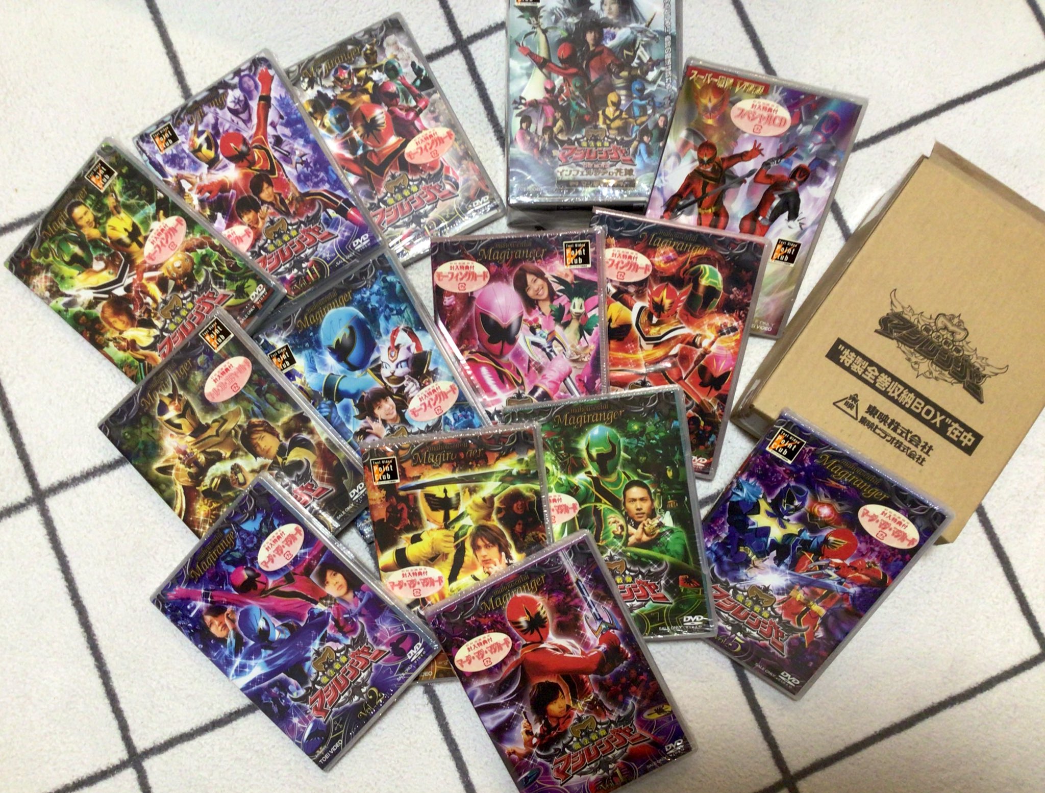 レア！マディケンとリサベットDVD-BOX可愛い！一度視聴のみ！ 数量限定生産>ペット 3D+ブルーレイ+DVDセット(3枚組)マックス