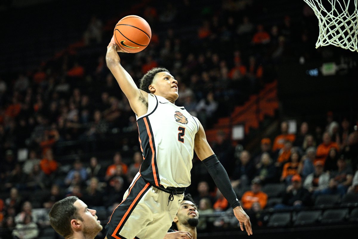🏀HAVE A DAY JOSIAH!🏀

First career start for Lake II, and he finished with a career-high 16 points!

#GoBeavs