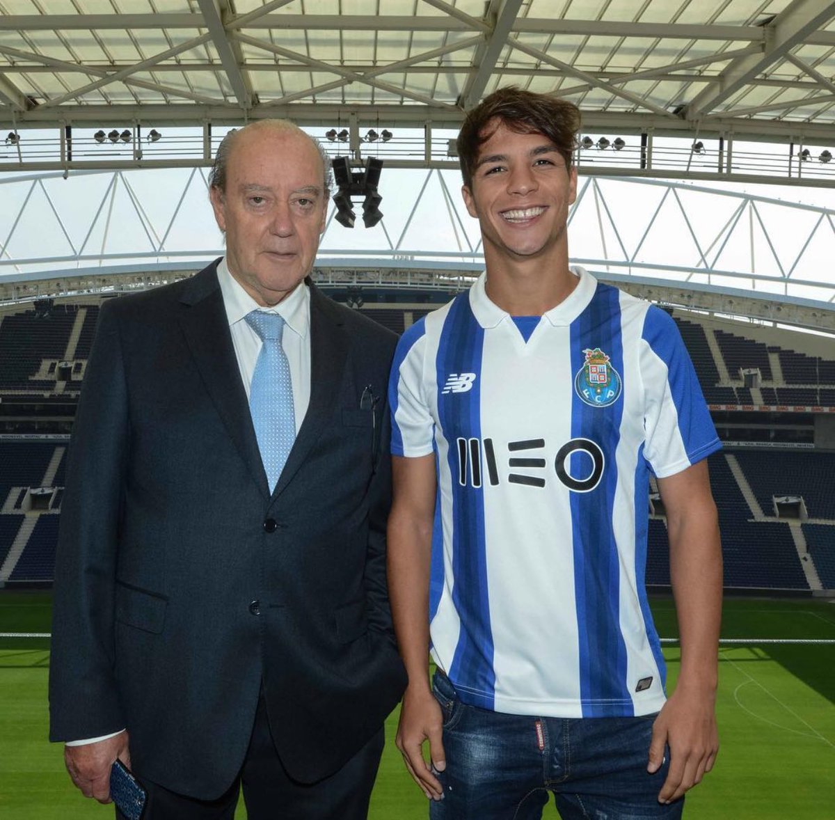 olitorres10's tweet image. Eterno 💙
Obrigado Presidente 🙏💙