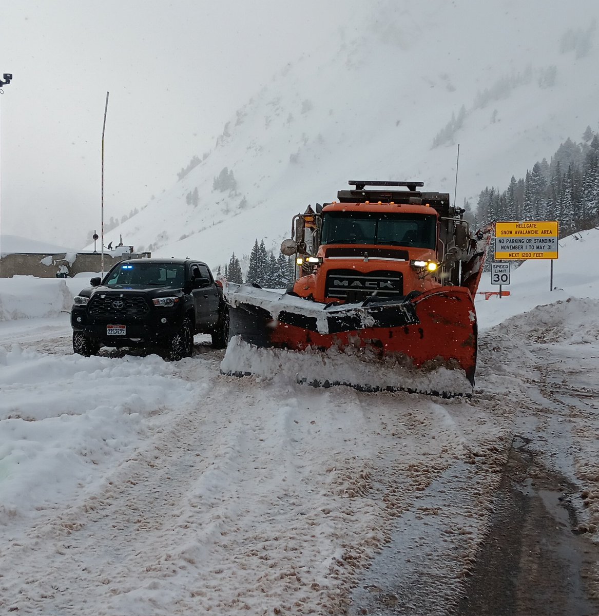 Alta Marshal (@marshalmike1) on Twitter photo Thanks <a href="/UDOTcottonwoods/">UDOT Cottonwood Canyons</a> and <a href="/UDOTavy/">UDOT Avalanche</a> for always having our small town's back. You guys put in a long day and crushed it! Thanks <a href="/UDOTcottonwoods/">UDOT Cottonwood Canyons</a> and <a href="/UDOTavy/">UDOT Avalanche</a> for always having our small town's back. You guys put in a long day and crushed it!