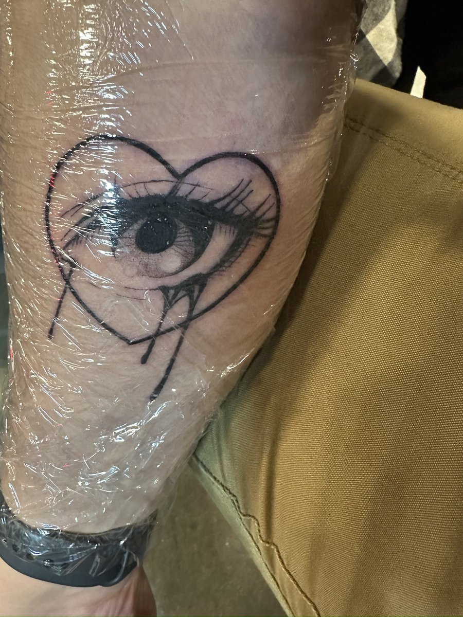 100Marbas's tweet photo. New tattoo today 😁 https://t.co/QZEYf46eoB