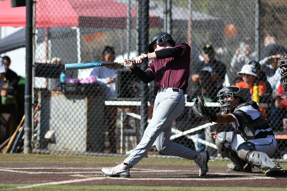 CandidEyePhoto's tweet photo. T9: First college AB for freshman Matt Churchill = base knock + rbi, Loggs up 8-0 / @PS_Baseball vs #OxyBaseball  #GoLoggers  #LoggerUp #d3baseball @PSLoggers @NorthwestConf @d3baseball @PNW_CBR @NWCbaseballpod  ⚾️🪓 

(📷©️Brian Murphy / https://t.co/qRhHye9GnW) https://t.co/gK8gGJjuVA