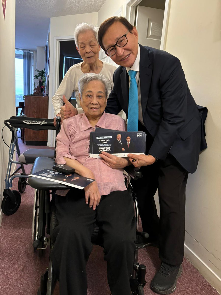 RaymondChoPC's tweet photo. Had such an exciting time with the active seniors at @yeehongcentre Garden Terrace and Evergreen Manor Retirement Residence.
So many great conversations on how we are going to #ProtectOntario.
#TeamCho
#ScarbTO https://t.co/dZGyfxvSdA