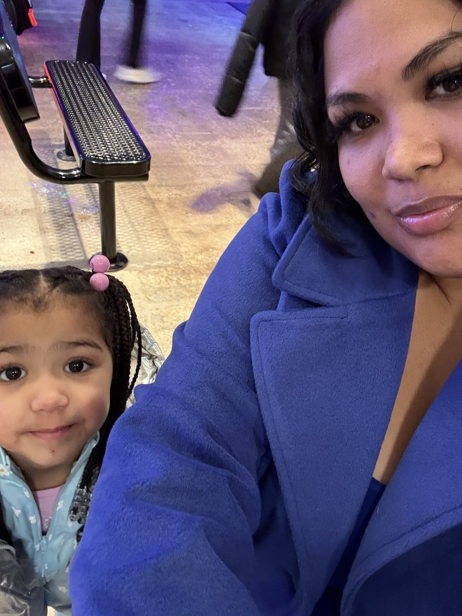 missreed's tweet photo. A time was had at @UrbanAirPark #AuntieRi #Partyof4 https://t.co/v5PeVyzWvR