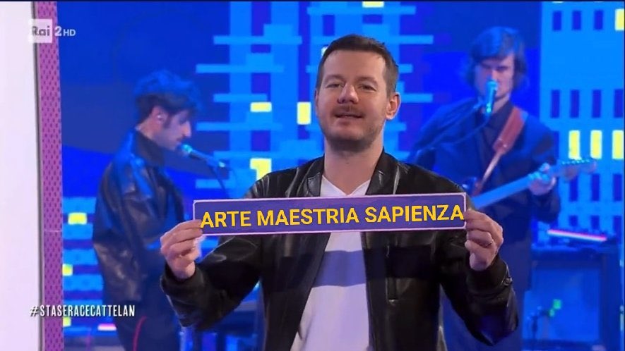 QUEL SAX ALLA FINE DI INCOSCIENTI GIOVANI 

#Sanremo2025