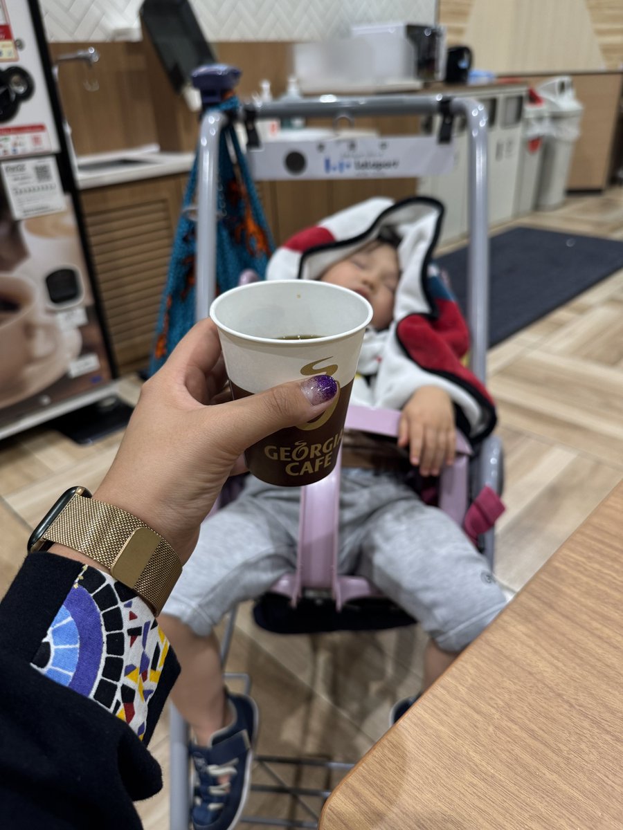 momonakagawa428's tweet photo. ロングTシャツのサンプル品も販売中！
（複数人が着用、POPUP等での展示品です。予めご了承ください。）

私は、タックパンツにインしてベルトを付ける着用方法が好みで���✌️デニムと合わせたゆる〜く着用いただくのも🙆‍♀️
男性女性問わずお楽しみいただけます🔥

クラファンで��、実は半袖が人気でした！ https://t.co/EX7CIPAcWZ