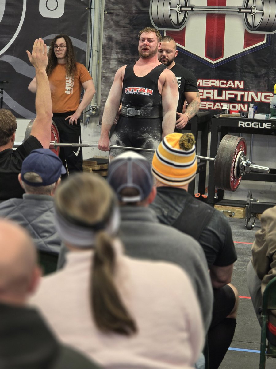 kyoder03's tweet image. Great day to lift!  Still competing just at a different sport! @yoder2424