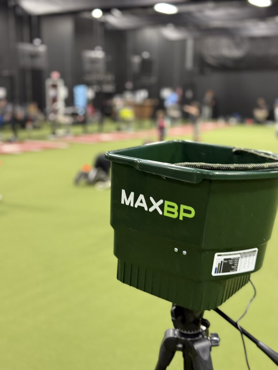 TheCatchingGuy's tweet image. We had a great day one in Charlotte/Mooresville!

You put a solid group of catchers in an amazing facility like Arena Lake Norman and it’s bound to be a good time!

Looking forward to a lot of the same during day two!

#catchers #catcherdrills #catcherscamp