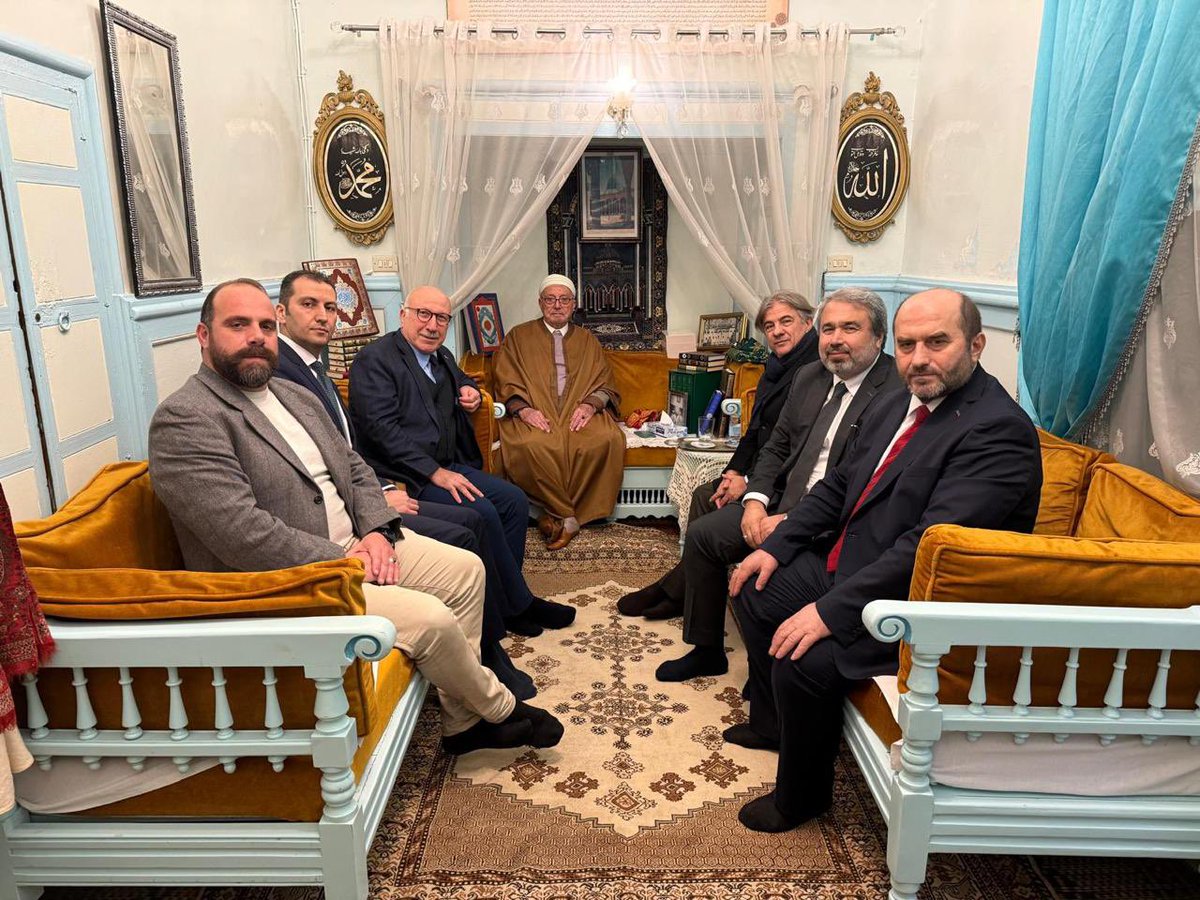 AhmetMisbah's tweet photo. Müsiad @MUSIAD heyeti, Sn Ali Bayramoğlu başkanlığında Tunus’ta verimli temaslarda bulundu https://t.co/4D5HSpklft