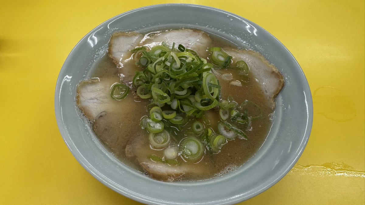 mto227's tweet photo. #しごおわラン
長崎で出張らんしました😆
路面が悪いのは長崎だからなのかな💦開発も進んでる感じで、どんな長崎になるのか楽しみな開発です♪
新幹線も通ったしね！最近食べ過ぎでやばし😂
#ランニング #マラソン #出張ラン https://t.co/oAuNuuWc0b