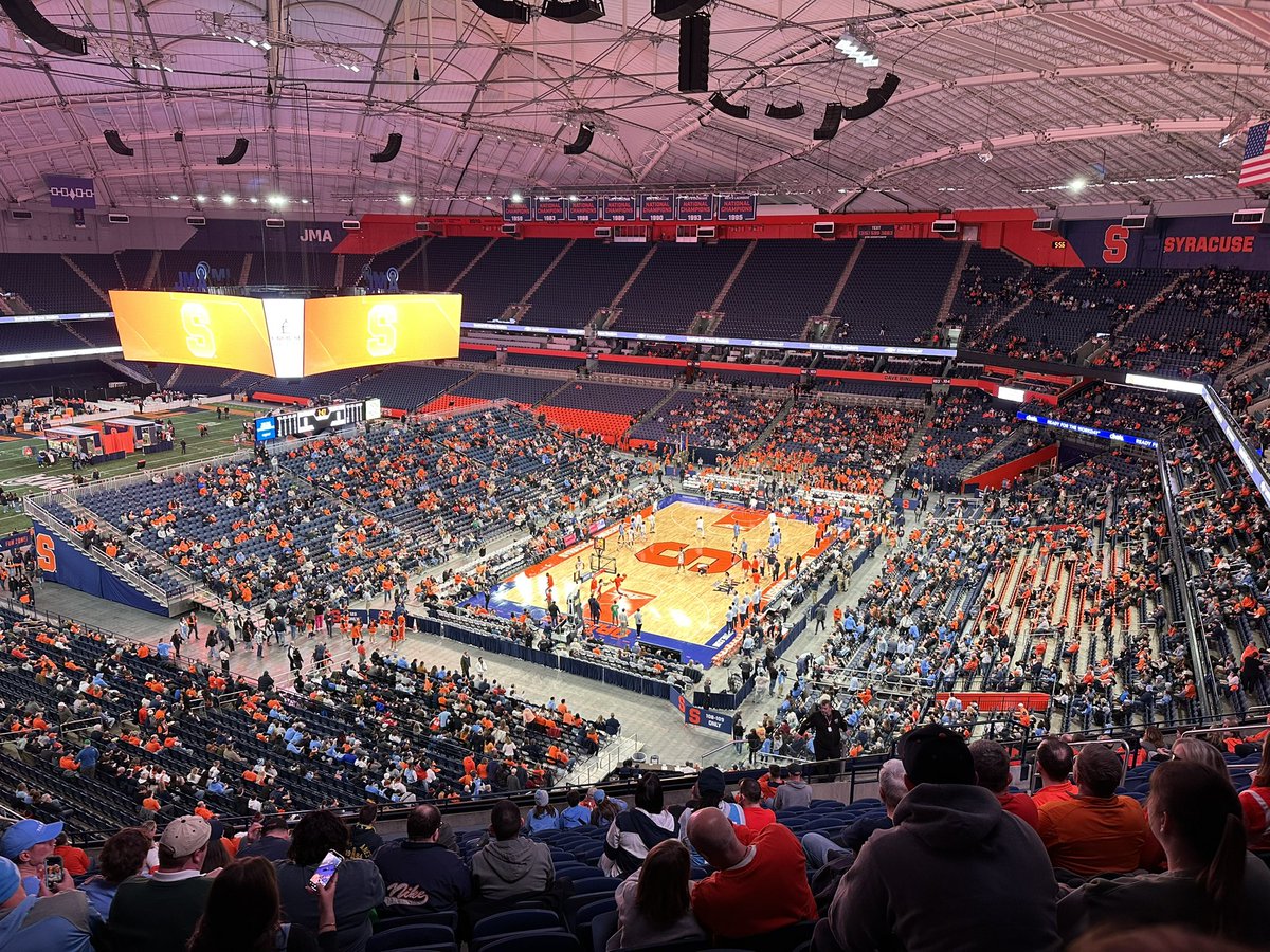 tphaer18's tweet photo. @ChicagoStateMBB @LeMoyneMBB Game 3 of the 6th Annual President’s Day CBB weekend - @UNC_Basketball at @Cuse_MBB https://t.co/aPvllHFnMX