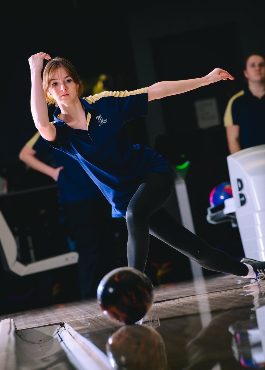 Congratulations to Girls Bowler Claire Young who qualified for <a href="/IHSAState/">IHSA State</a> ! This is the second time Claire has qualified for State. 
#WeAreLemont