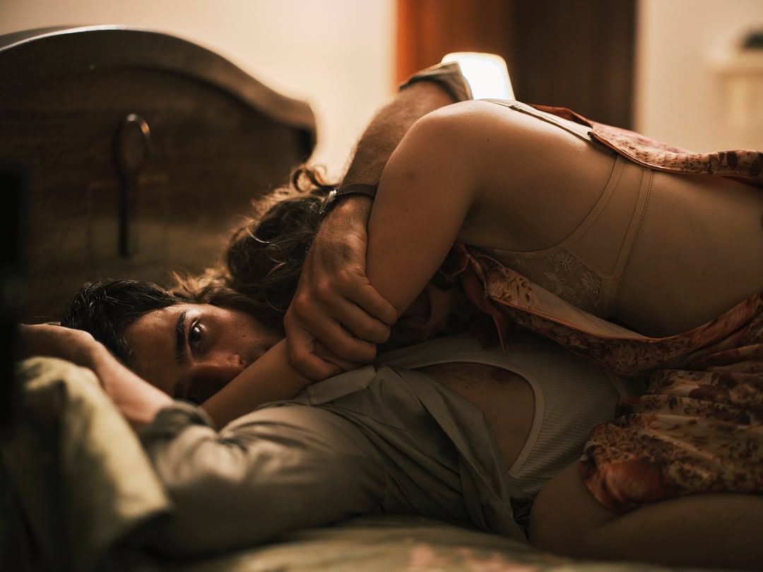 Képek a sorozatból