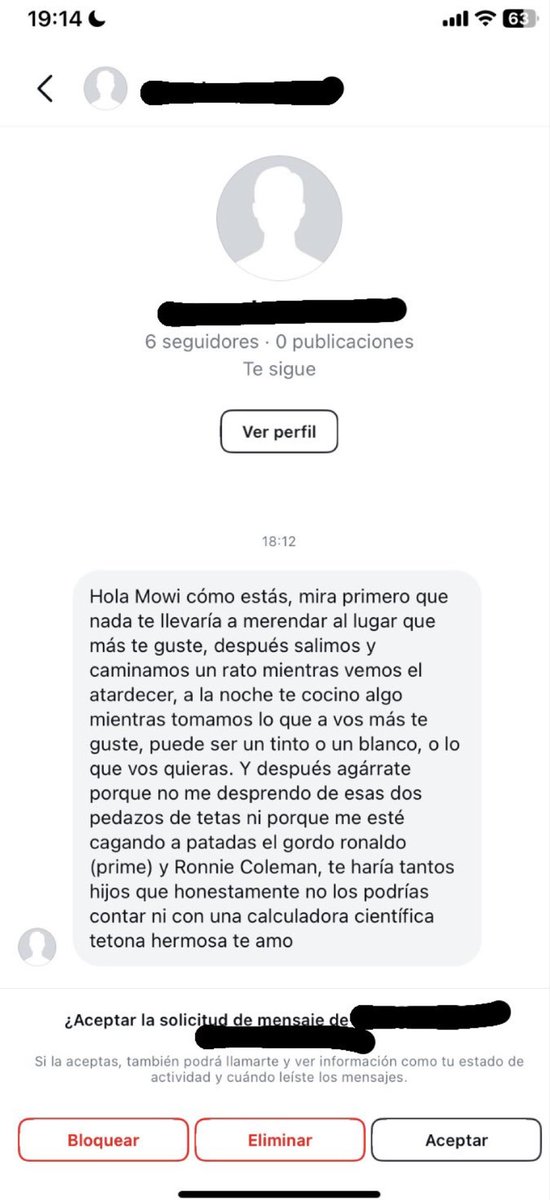 "Último romántico"

Por el mensaje que compartió una chica de un chico perdidamente enamorado.