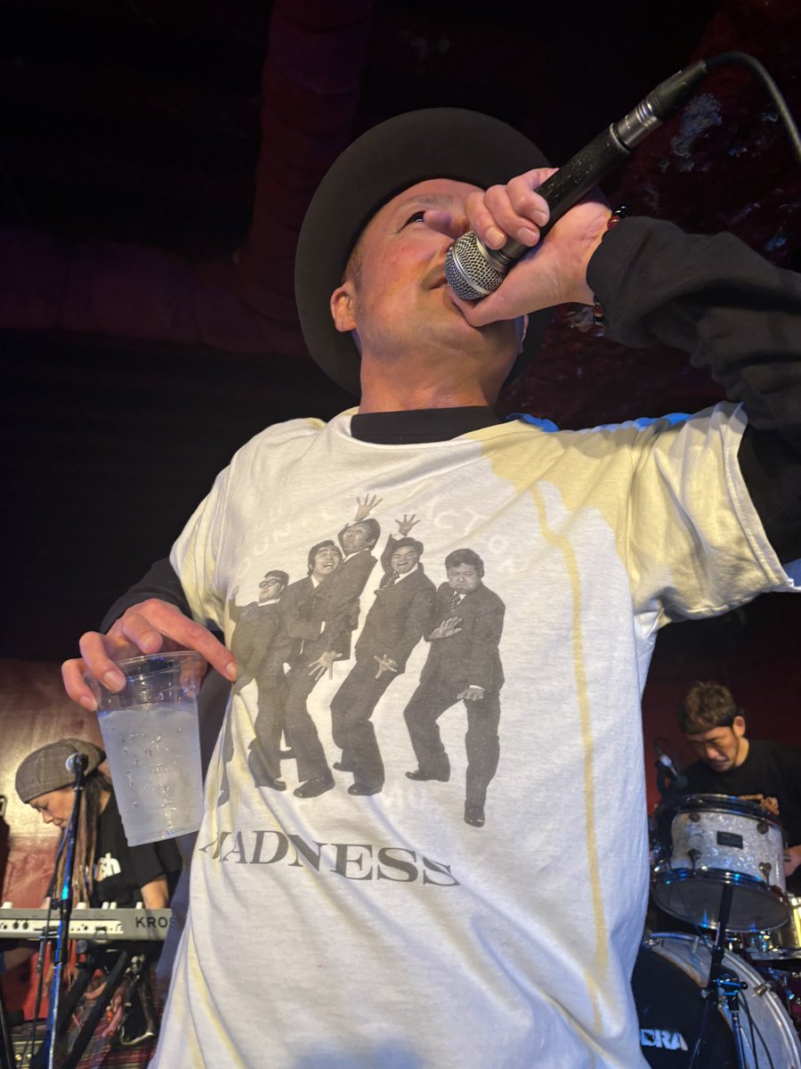milkribonmilk's tweet photo. からのヤスオちゃんwww(大人しめやった
w)
#Hoolish
わたしにはスティーブのドラミングに近さを感じた便利な体感← https://t.co/LGzoU4fSMW