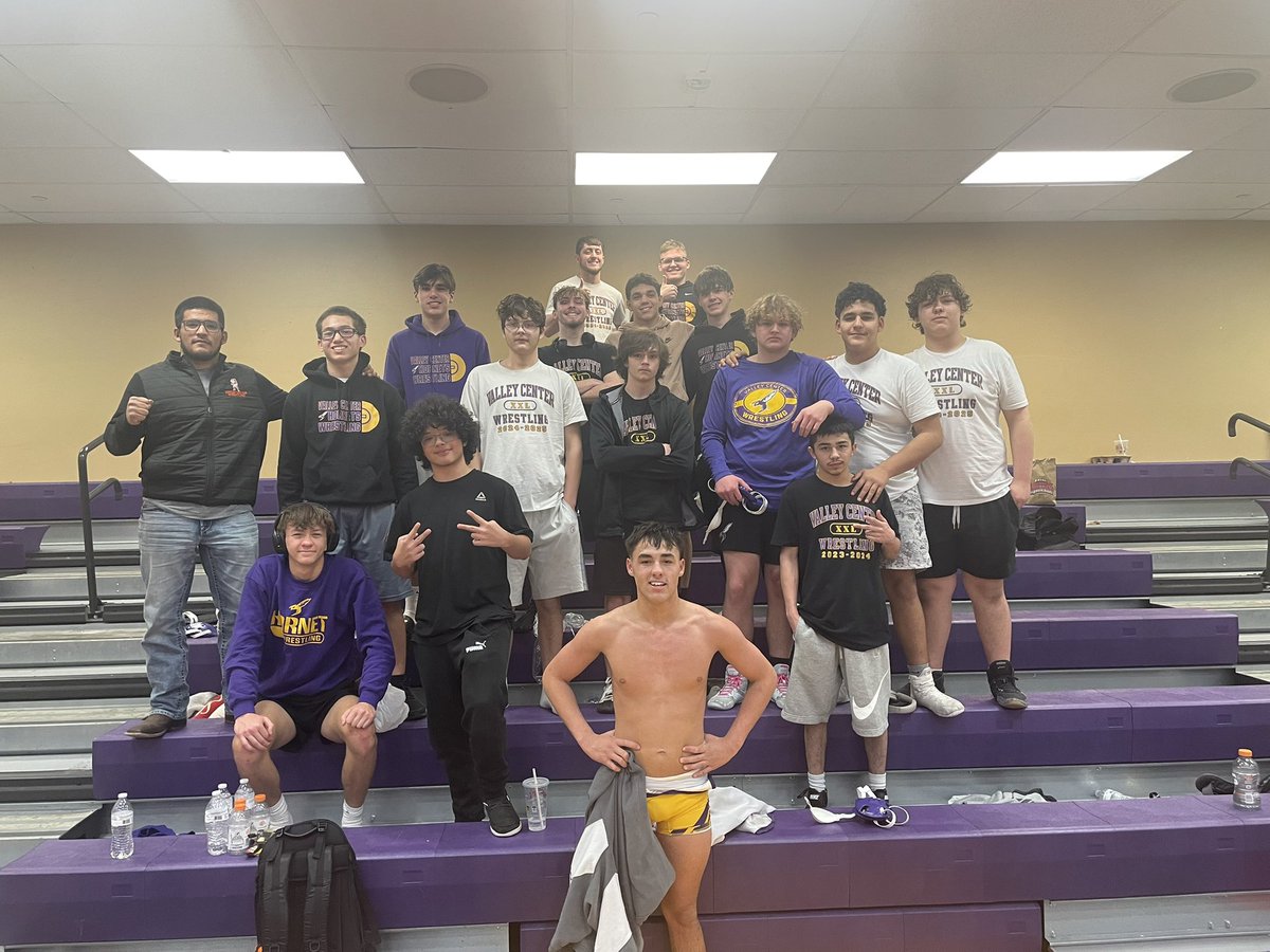 Hornet Wrestling tweet media