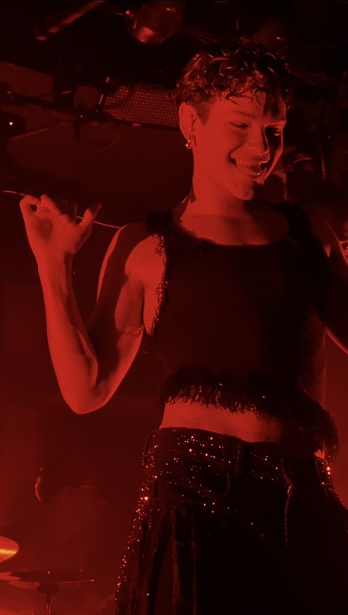 julinspiration's tweet image. why pay for therapy if you have smiley Omar
a little thread 🧵: