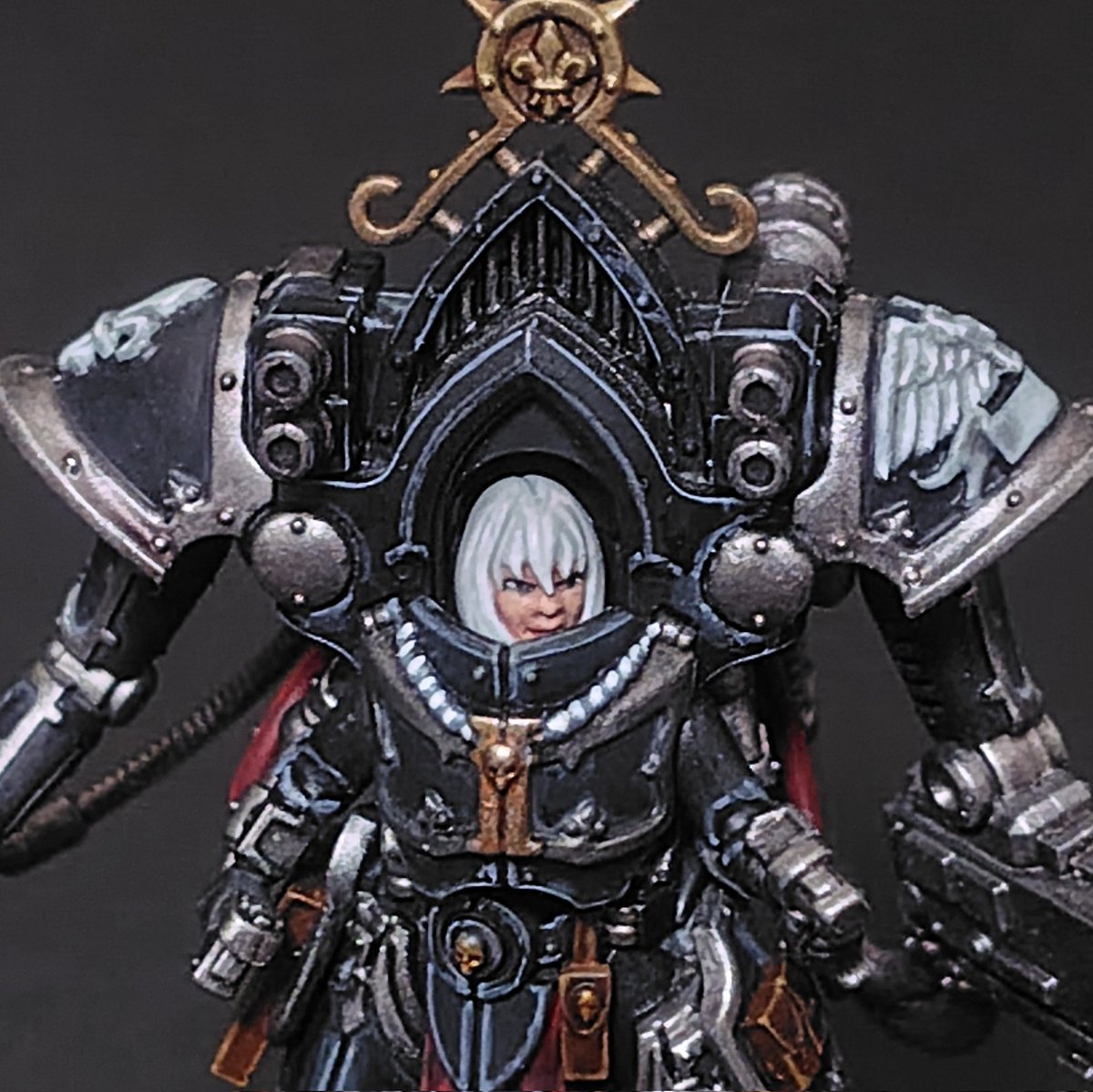 週刊ウォーハンマー81号のパラゴン・ウォースーツ(Paragon Warsuit)の1