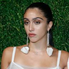 Joan Thiele è Lourdes Maria, la figlia di Madonna #sanremo2025