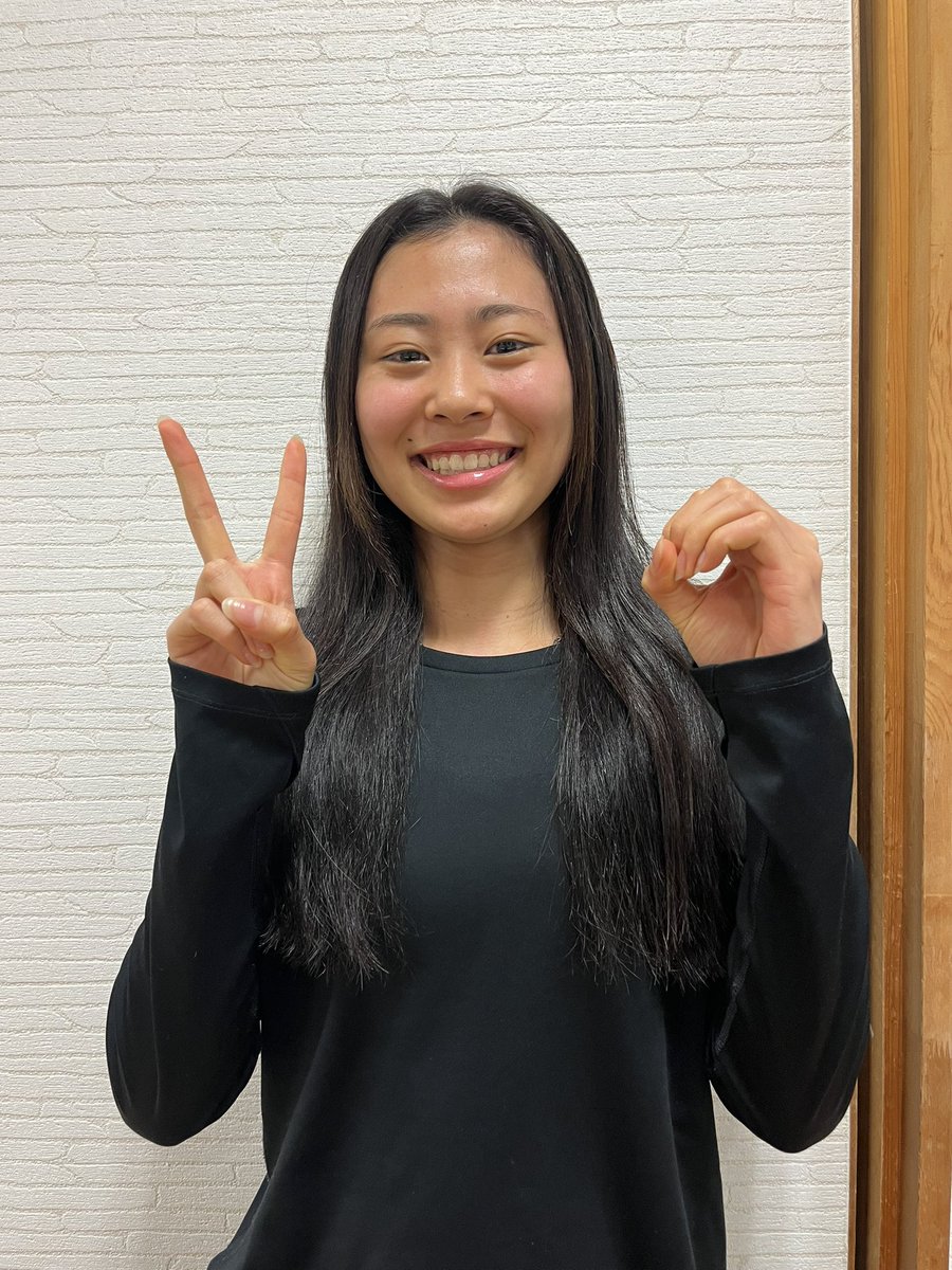 meijo_ekiden's tweet photo. 昨日は、山田未唯の20歳の誕生日でした！！
未唯先輩おめでとうございます㊗️🩷

「20歳も元気に頑張ります！」 https://t.co/VIirmabxzT