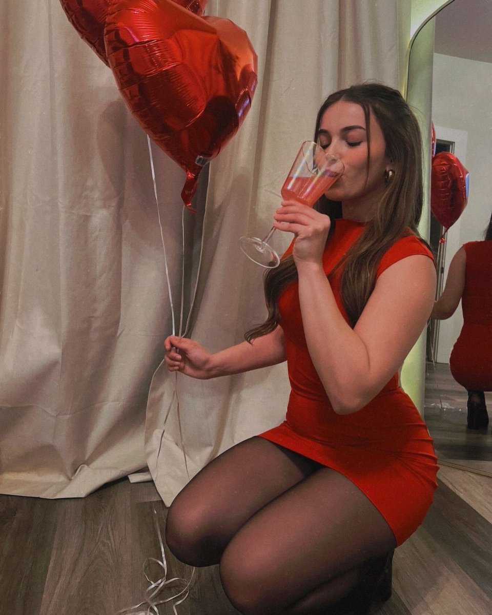 kinnayadig's tweet photo. Stupid Cupid stop pickin on me https://t.co/aFSytlQJnm