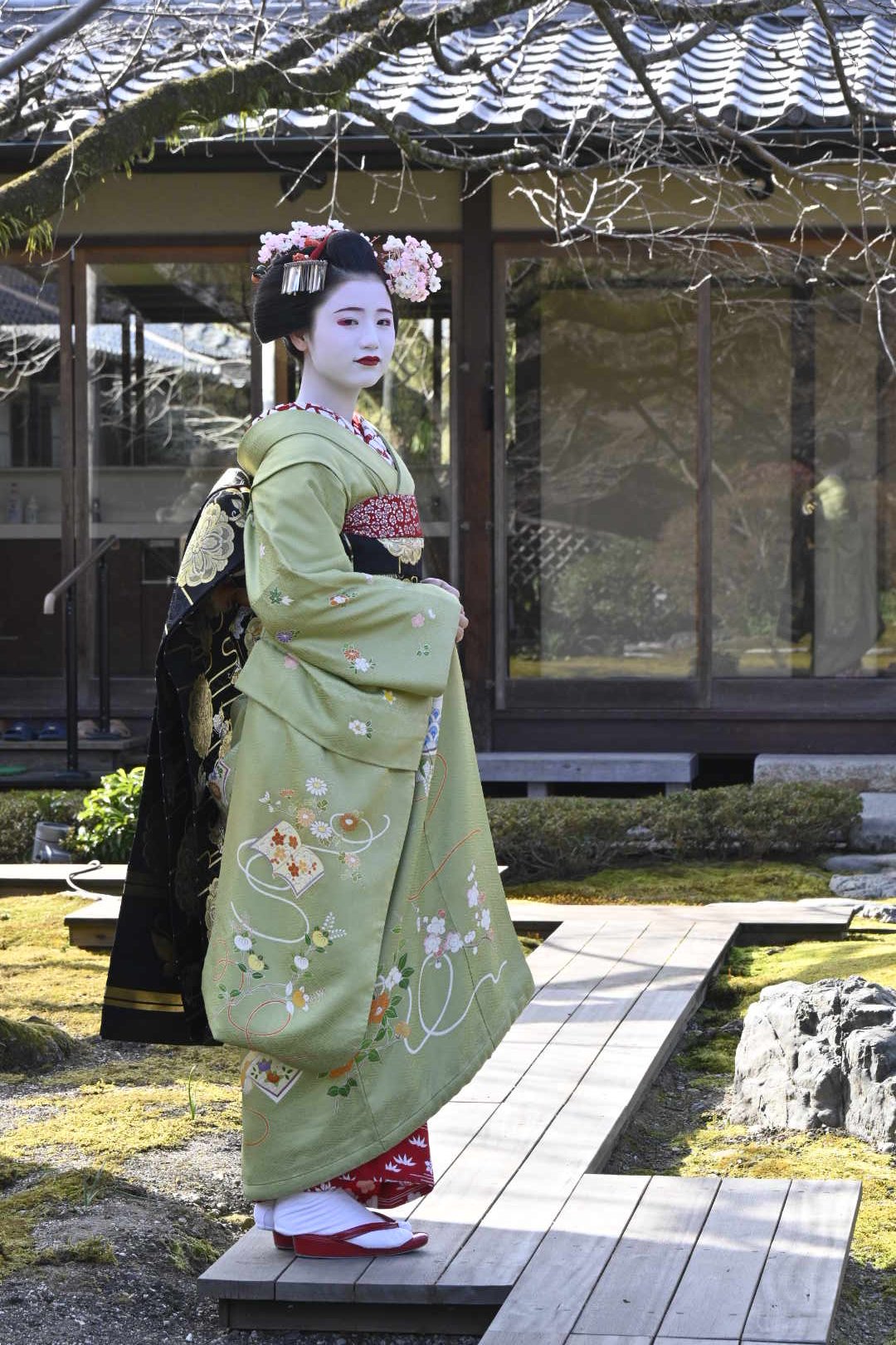 舞妓ページ 切絵/KIRIE,京都舞妓-Kyoto Maiko- | PazuMe