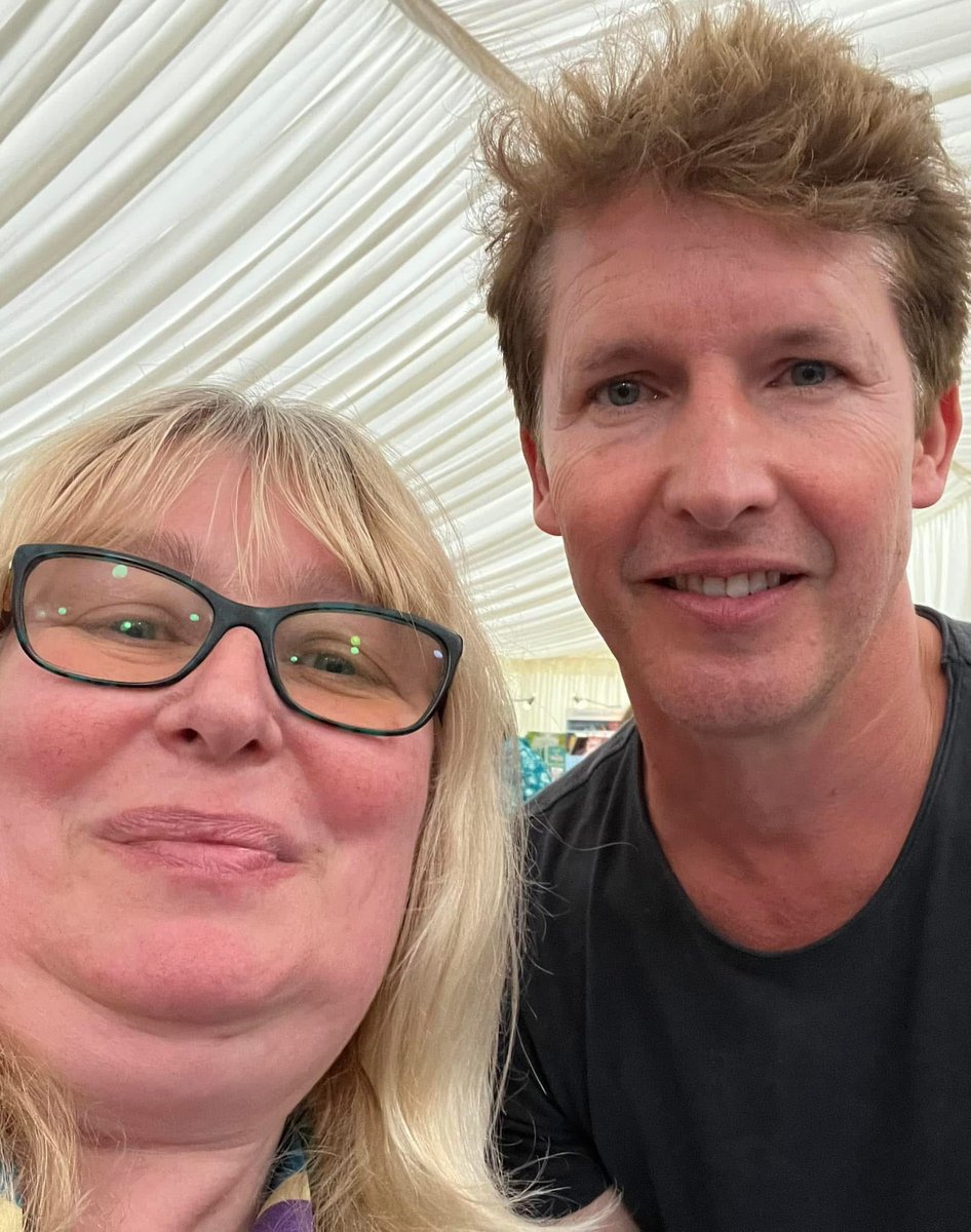 Cooper7082's tweet photo. @JamesBlunt flack awesome night at Manchester will definitely see u at bluntly soon we hope enjoy rest of your tour from us @Angelreaper911 https://t.co/q1Fb87sUUk