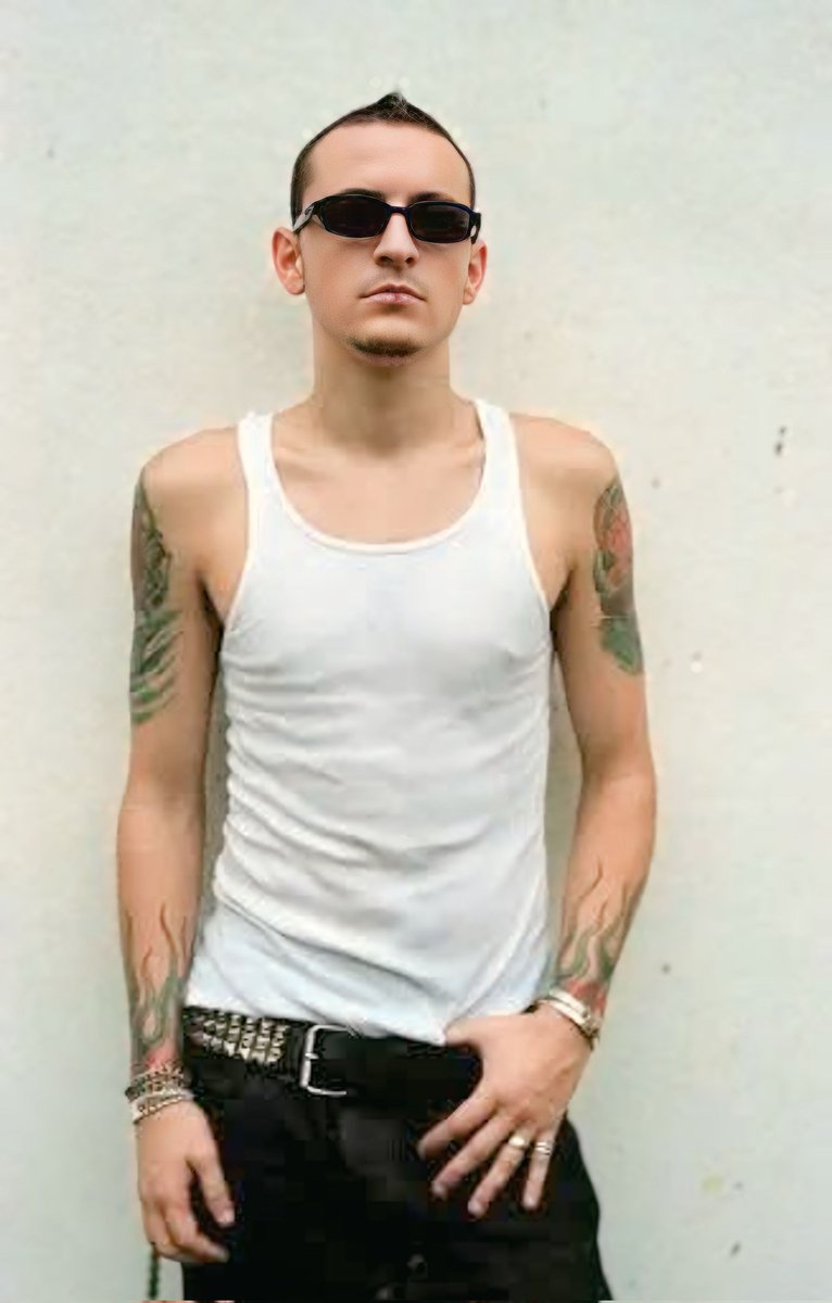 Remembering Chester Bennington (@rememberingcb) on Twitter photo 
