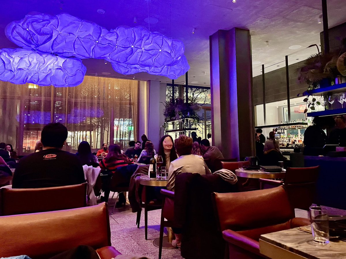 amberlytics's tweet image. RE: Lululemon @ Tatianna’s

I would’ve worn Lulu too. #NeverGaveAF