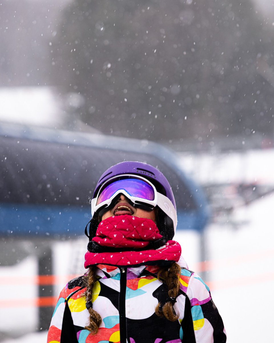 Quality control: testing the snow, one flake at a time.

📸: 2/15/25