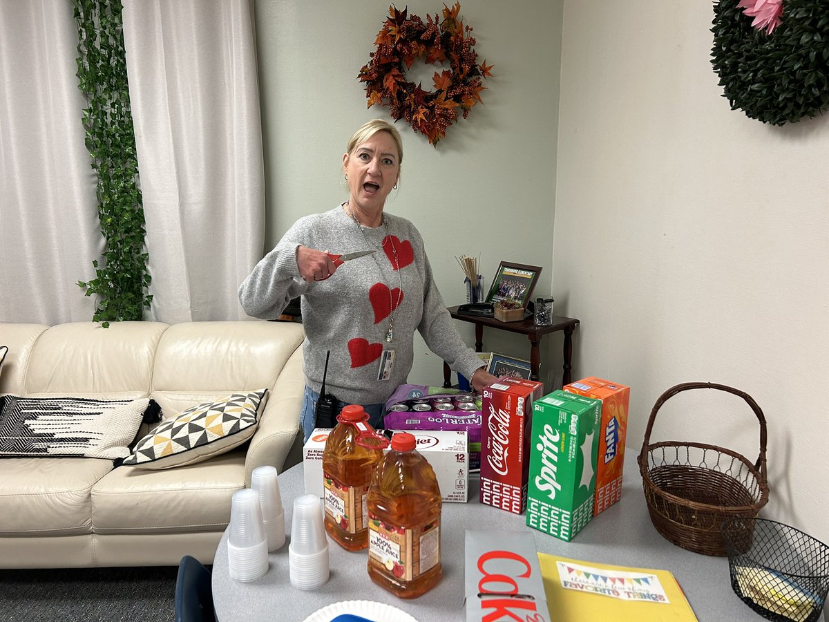 Our very special Valentine’s Day lunches provided by our sister school, <a href="/bhe_lions/">BHE Lions</a>  ! We 💝 it!