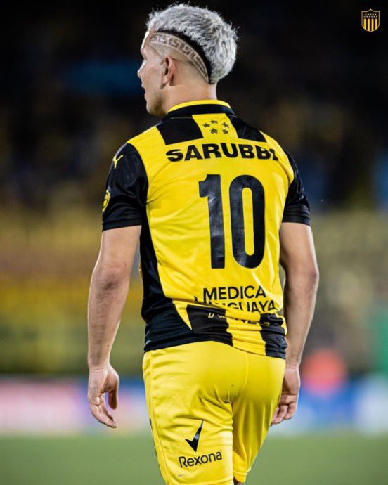 el peor cambio de numero de la historia del futbol